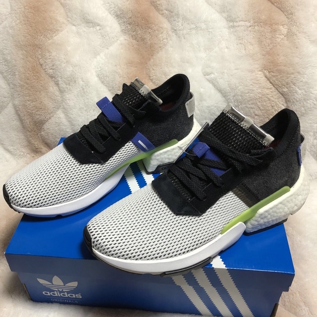 adidas Originals 未使用スニーカー 27.5cm