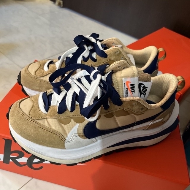 最旬ダウン sacai ヴェイパーワッフル セサミ ナイキ サカイ 23.5