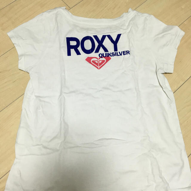 Roxy(ロキシー)のロキシー Tシャツ 半袖 カットソー ワンポイント  レディースのトップス(Tシャツ(半袖/袖なし))の商品写真