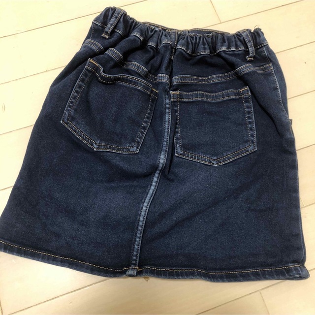 GU(ジーユー)のGU デニムスカート 140 中古 キッズ/ベビー/マタニティのキッズ服女の子用(90cm~)(スカート)の商品写真