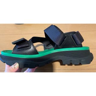 定価約10 アレキサンダーマックイーン サンダル 36サイズ-
