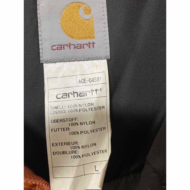 carhartt(カーハート)のcarhartt ダウンベスト メンズのジャケット/アウター(ダウンベスト)の商品写真