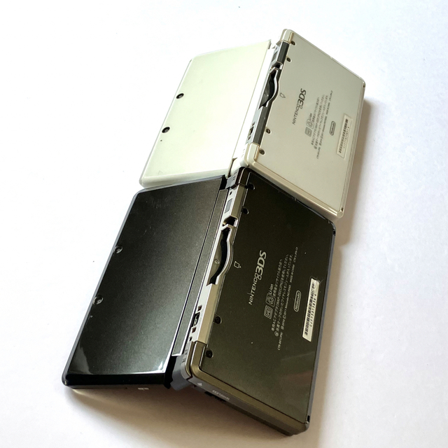 【桃鉄ソフト4点付き】ニンテンドー3DS ホワイト ブラック 本体 まとめ売り