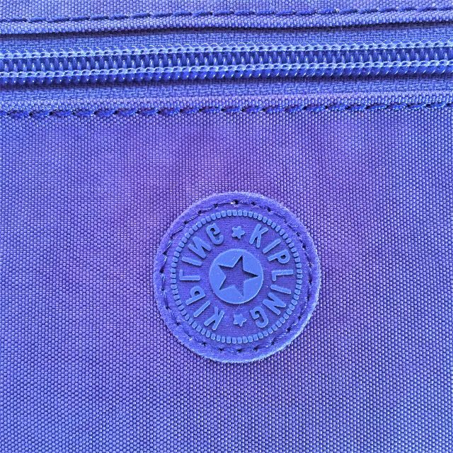 kipling(キプリング)の【専用】キプリング パスポートケース インテリア/住まい/日用品の日用品/生活雑貨/旅行(旅行用品)の商品写真