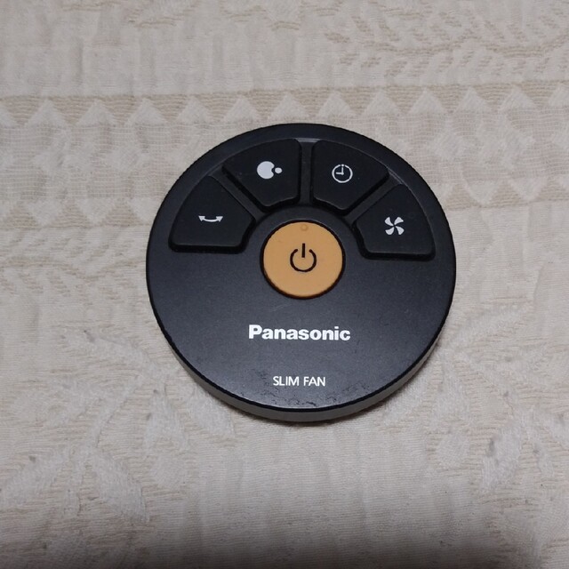 Panasonic(パナソニック)の◉Panasonic  SLIM  FAN 専用リモコン スマホ/家電/カメラの冷暖房/空調(扇風機)の商品写真