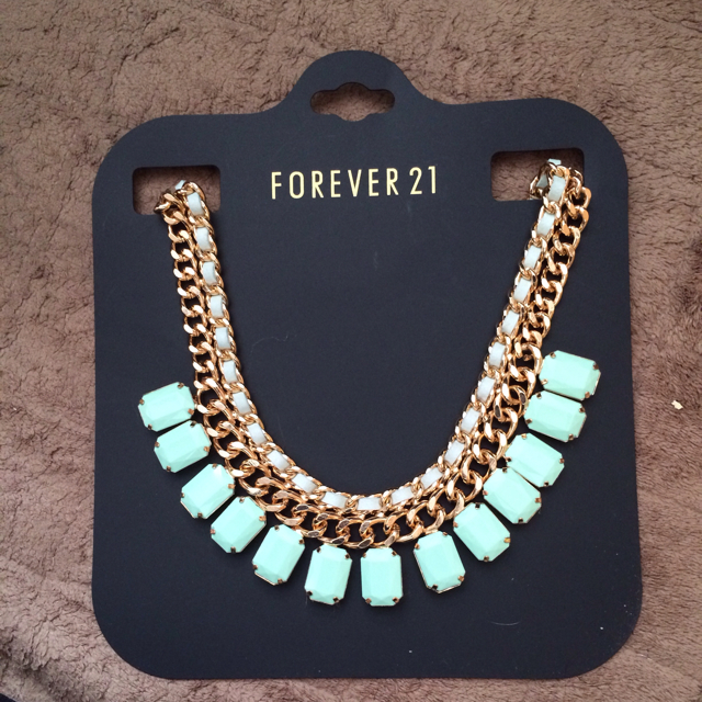 FOREVER 21(フォーエバートゥエンティーワン)のForever21 ネックレス レディースのアクセサリー(ネックレス)の商品写真