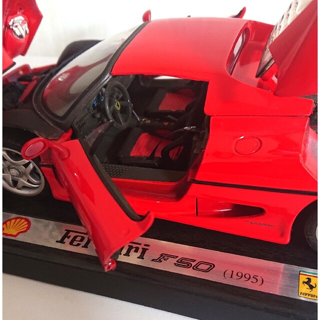 1/18 フェラーリ F50 モデルカー エンタメ/ホビーのおもちゃ/ぬいぐるみ(ミニカー)の商品写真