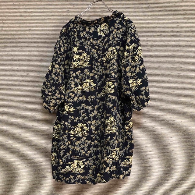 【アロハシャツ】レーヨン　刺繍　ヤシの木　総柄　オープンカラー　ボタニカル26 メンズのトップス(シャツ)の商品写真