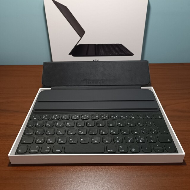 新品未開封　iPad Smart Keyboard Folio  Air Pro