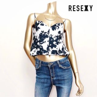 リゼクシー(RESEXXY)のRESEXXY スプラッシュフラワー ショート キャミソール＊デュラス エモダ(キャミソール)