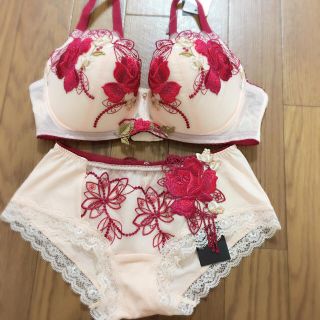 Wacoal - サルート 32g 花火 E70 ローライズショーツ M セットの通販