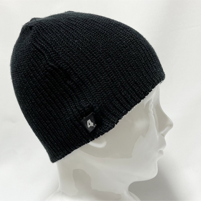 CA4LA(カシラ)の【美品】CA4LA カシラ シンプルBLACK/WHITEリバーシブル ビーニー メンズの帽子(ニット帽/ビーニー)の商品写真