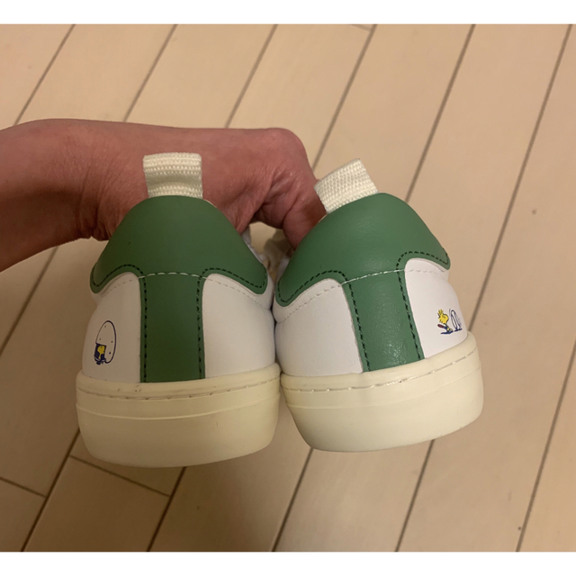 ZARA KIDS(ザラキッズ)のZARA スヌーピー  スニーカー　36(23cm) レディースの靴/シューズ(スニーカー)の商品写真