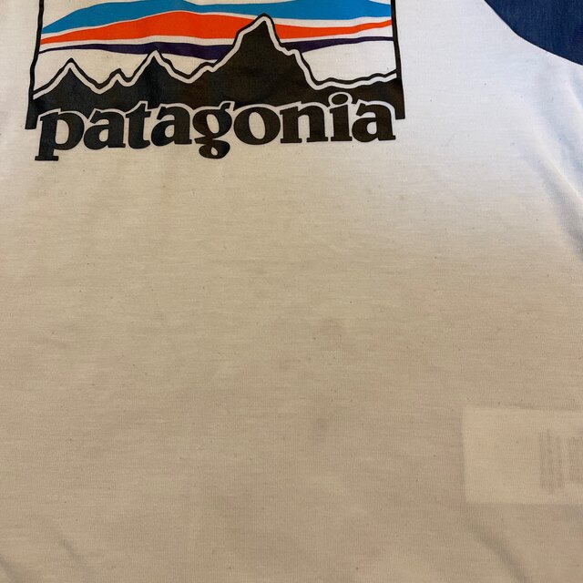 patagonia(パタゴニア)のパタゴニア  ラグランTシャツ　7部袖　XS キッズ/ベビー/マタニティのキッズ服男の子用(90cm~)(Tシャツ/カットソー)の商品写真