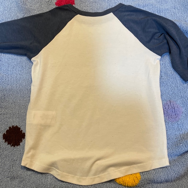 patagonia(パタゴニア)のパタゴニア  ラグランTシャツ　7部袖　XS キッズ/ベビー/マタニティのキッズ服男の子用(90cm~)(Tシャツ/カットソー)の商品写真