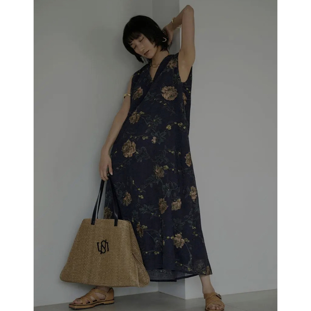 Ameri VINTAGE(アメリヴィンテージ)の2WAY JEANNETTE ORDINARY LINE DRESS  アメリ レディースのワンピース(ロングワンピース/マキシワンピース)の商品写真