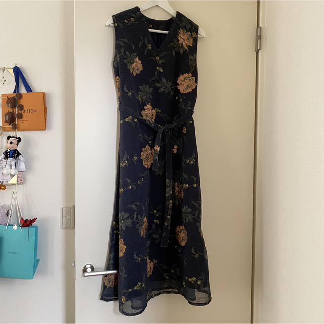 Ameri VINTAGE(アメリヴィンテージ)の2WAY JEANNETTE ORDINARY LINE DRESS  アメリ レディースのワンピース(ロングワンピース/マキシワンピース)の商品写真