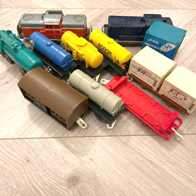 Takara Tomy(タカラトミー)のプラレール　貨物列車　貨物　電気機関車 キッズ/ベビー/マタニティのおもちゃ(電車のおもちゃ/車)の商品写真