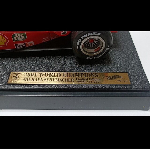 フェラーリ F1 優勝 モデルカー ミニカー 1/18 2001年 フェラーリ F1 優勝 モデルカー ミニカー 1/18 2001年