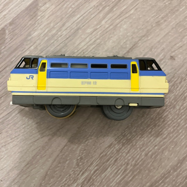 Takara Tomy(タカラトミー)のプラレール　EF66 12動作確認済み キッズ/ベビー/マタニティのおもちゃ(電車のおもちゃ/車)の商品写真