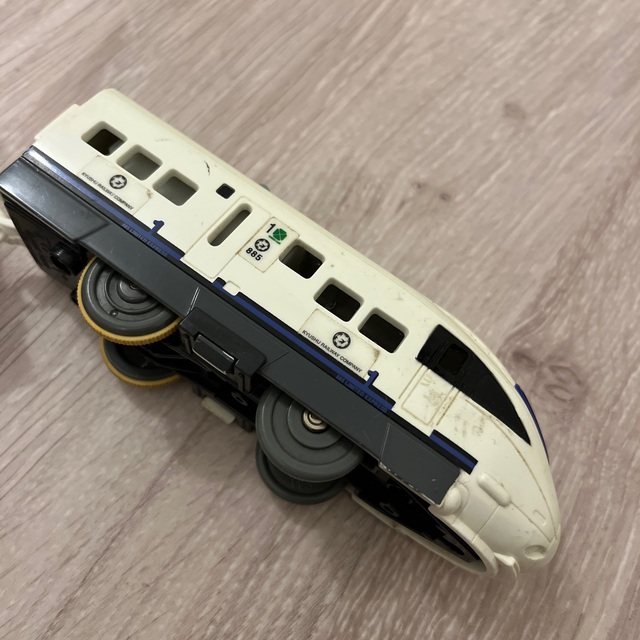 Takara Tomy(タカラトミー)のJR九州　885形　白いソニック キッズ/ベビー/マタニティのおもちゃ(電車のおもちゃ/車)の商品写真