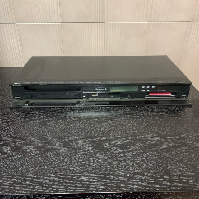 3チューナーPanasonic Blu-ray DIGA DMR-BZT710