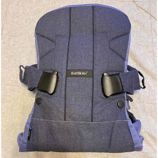 ベビービョルン(BABYBJORN)のベビービョルン抱っこ紐 ベビーキャリアOne+ワンプラス デニム地(抱っこひも/おんぶひも)