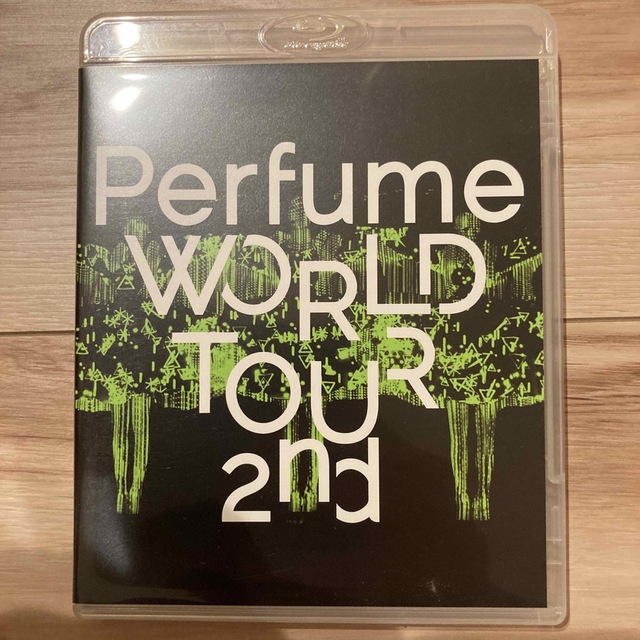 Perfume　WORLD　TOUR　2nd Blu-ray エンタメ/ホビーのDVD/ブルーレイ(ミュージック)の商品写真