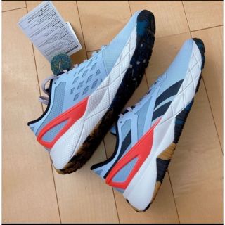 リーボック(Reebok)のお値下げ。Reebok ナノフレックス トレーニングシューズ(スニーカー)