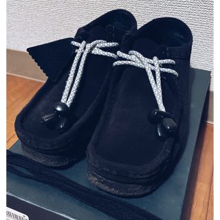 クラークス(Clarks)のCLARKS ORIGINALS : WALLABEE (DAIM NOIR)(スリッポン/モカシン)