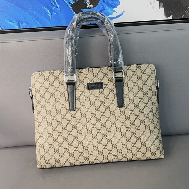 激レア GUCCI グッチ メンズ ビジネスバッグ 期間限定特別価格