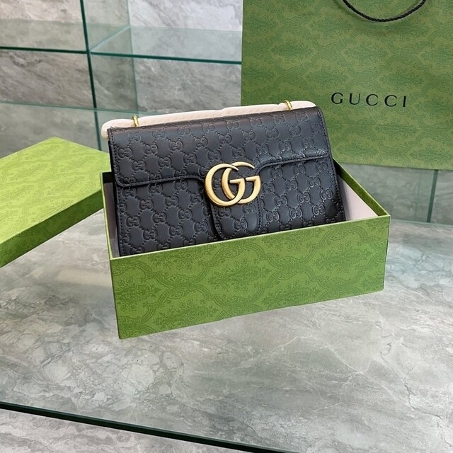 入手困難 GUCCI グッチ レディース ショルダーバッグ 年末早割 31%割引
