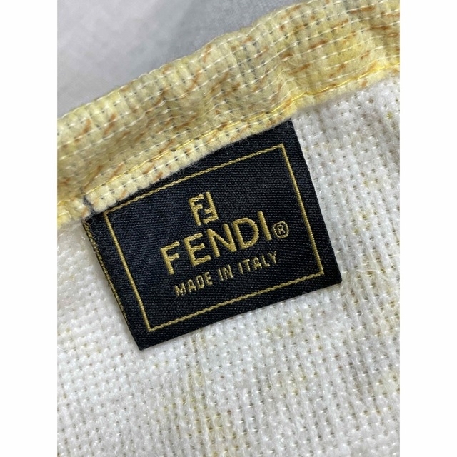 FENDI(フェンディ)のFENDI レザーバッグ　肩がけ可能　トートバッグ レディースのバッグ(ハンドバッグ)の商品写真