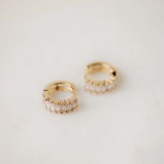 アーカー(AHKAH)のcrystal hoop pierce 18k gold-plated(ピアス)