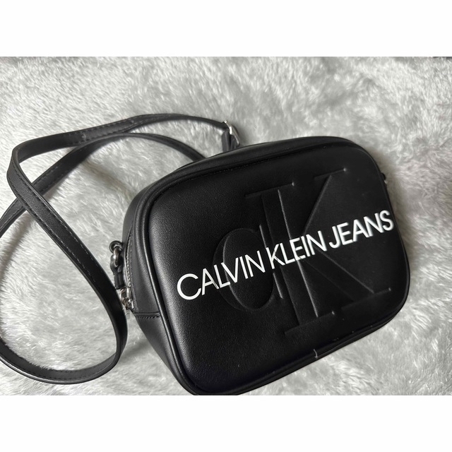 Calvin Klein - Calvin Klein ショルダーバッグの通販 by m｜カルバン
