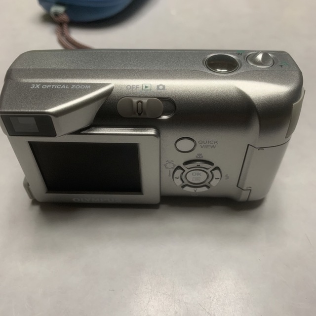 OLYMPUS - 動作品 OLYMPUS CAMEDIA X-100 単3電池仕様の通販 by OLYMPUS - 動作品 OLYMPUS CAMEDIA X-100 単3電池仕様の通販 by