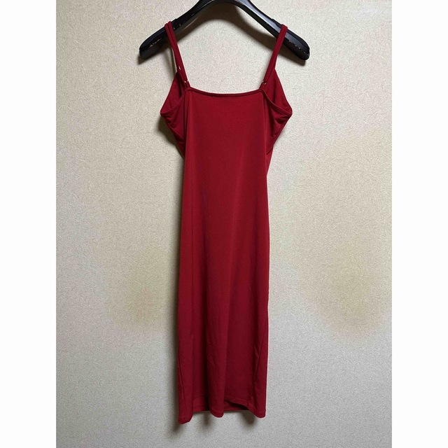FOREVER 21 美シルエットドレス 赤ワンピースドレスの通販 by KIKI❤️shop❤️|フォーエバートゥエンティーワンならラクマ forever21 総レース 赤 ワンピース