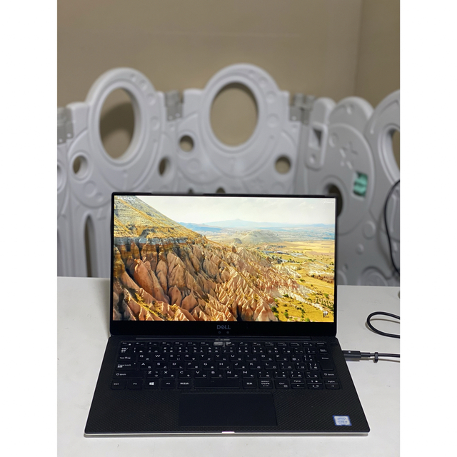 dell xps 9370 i5 8250U 8gb/256gb 3.3FHD