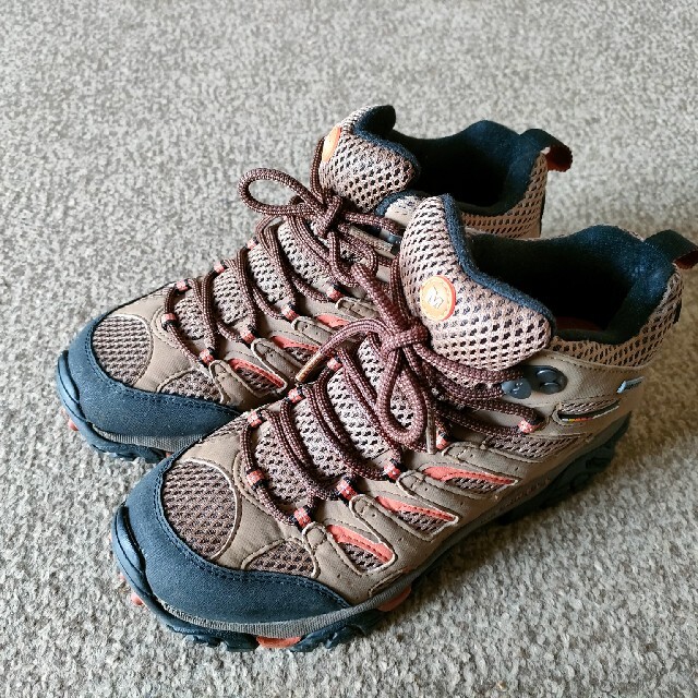 MERRELL(メレル)のメレル　MERRELL　登山靴　レディース　24cm レディースの靴/シューズ(スニーカー)の商品写真