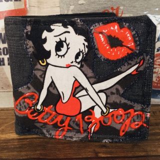 【半額SALE】ベティちゃん折り財布♡(財布)