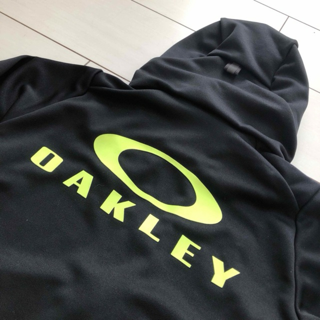 Oakley(オークリー)の￥7,050オークリー☆日本ハムファイターズ　フーディージャケット【１３０】 キッズ/ベビー/マタニティのキッズ服男の子用(90cm~)(ジャケット/上着)の商品写真