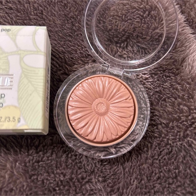 CLINIQUE cheek pop クリニーク 05 nude pop コスメ/美容のベースメイク/化粧品(チーク)の商品写真