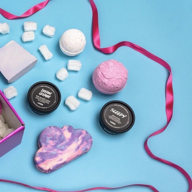 LUSH リラックスモア ギフト バスボム 2