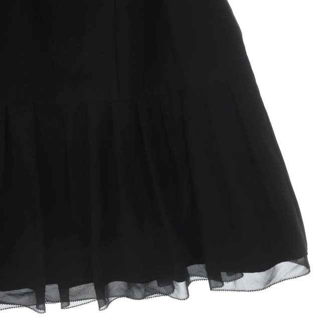 TO BE CHIC(トゥービーシック)のトゥービーシック フレアスカート 膝丈 タックプリーツ 38 黒 ブラック レディースのスカート(ひざ丈スカート)の商品写真