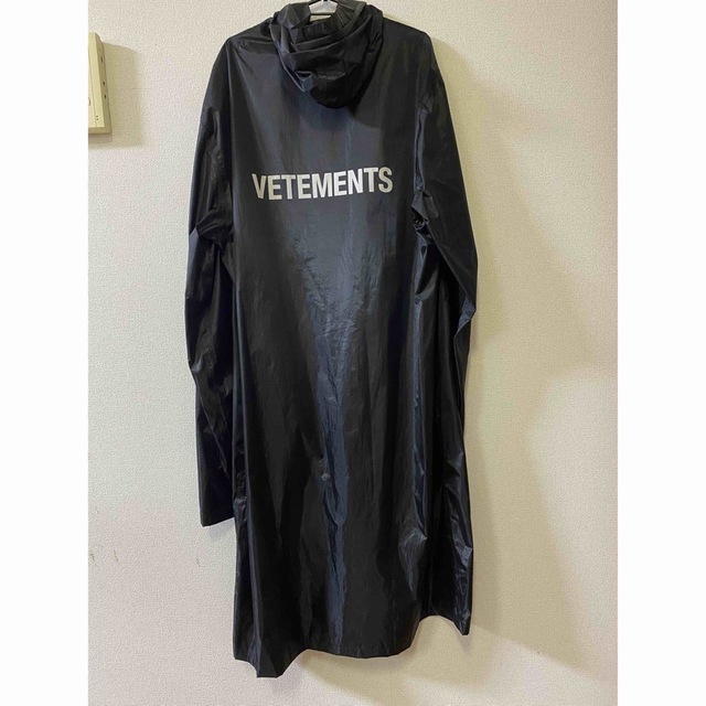 ヴェトモンvetements オーバーサイズレインコート