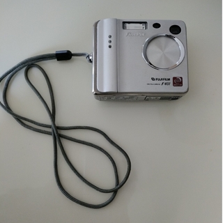 フジフイルム(富士フイルム)のデジカメ　FinePix　F401(コンパクトデジタルカメラ)