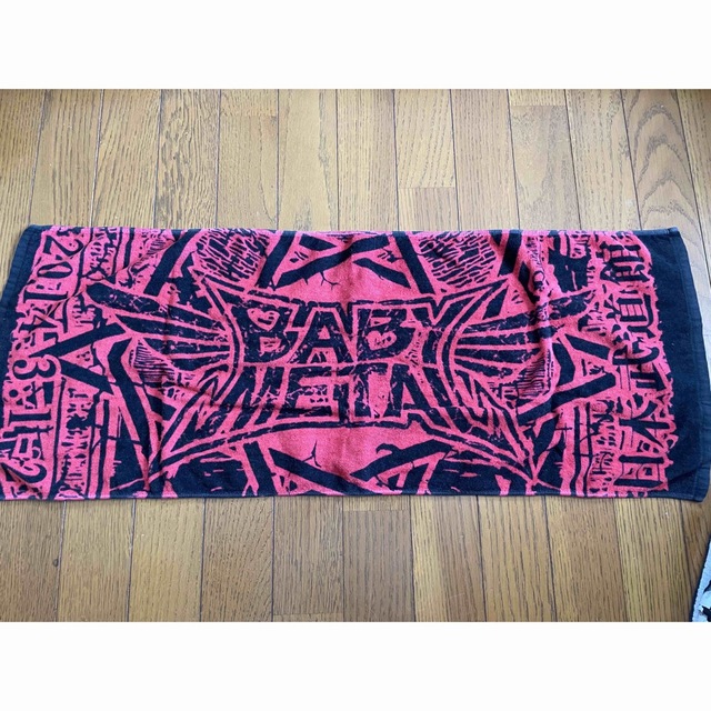 BABYMETAL(ベビーメタル)のBABYMETAL Tシャツ、タオル エンタメ/ホビーのタレントグッズ(ミュージシャン)の商品写真