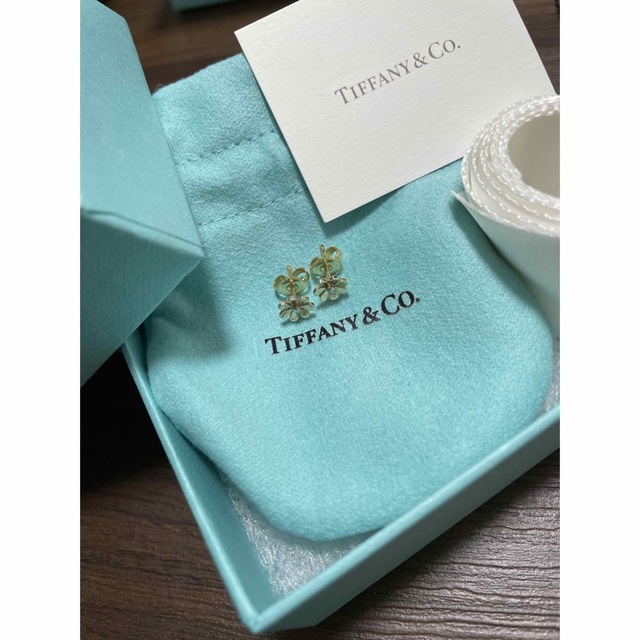 Tiffany & Co.(ティファニー)のティファニー フラワーピアス レディースのアクセサリー(ピアス)の商品写真