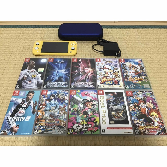 ☆2022年購入☆美品Switchライト本体ソフト10本セット＋専用ケース付