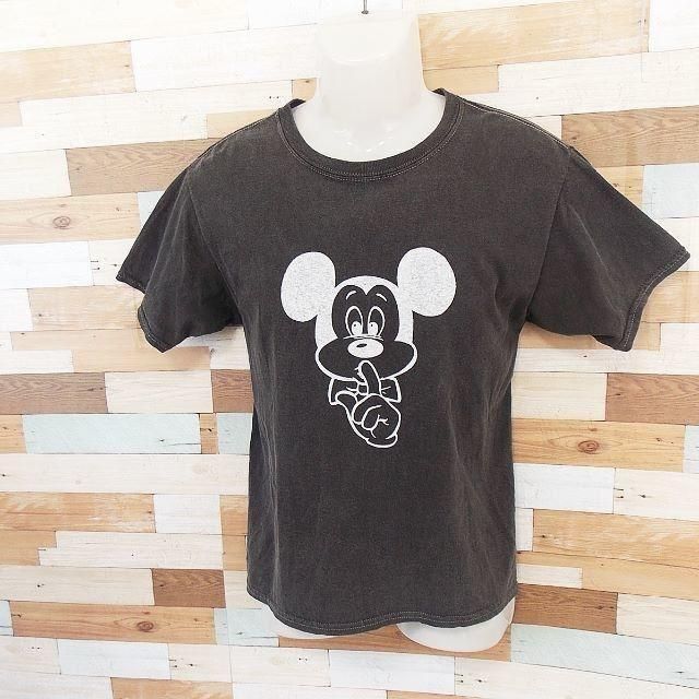 Disney(ディズニー)の【Disney】 美品 ディズニー ミッキー ダークグレー半袖Tシャツ F メンズのトップス(Tシャツ/カットソー(半袖/袖なし))の商品写真